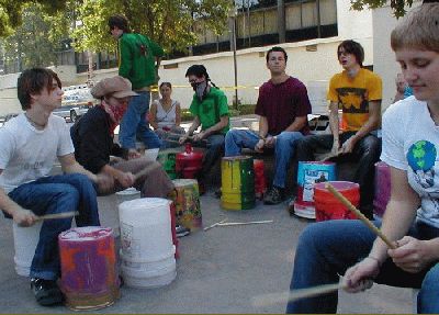 Berkeley students ponder how to use bucket