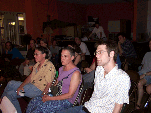 audience2.gif